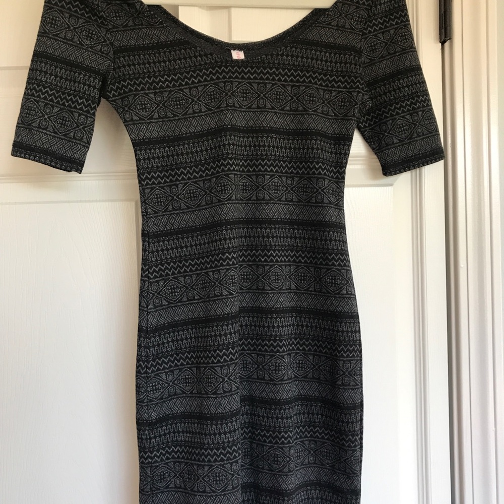 Black and grey dress
